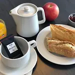 Brit 马耶讷
